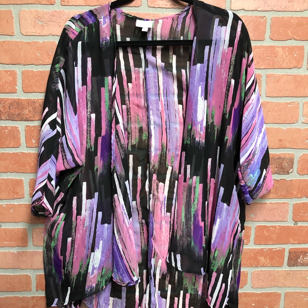 Small lularoe Lindsey